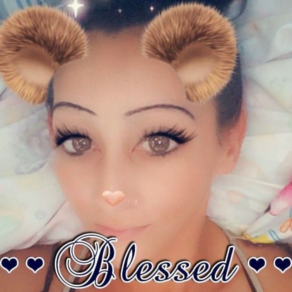 Meet your Posher, Desiree